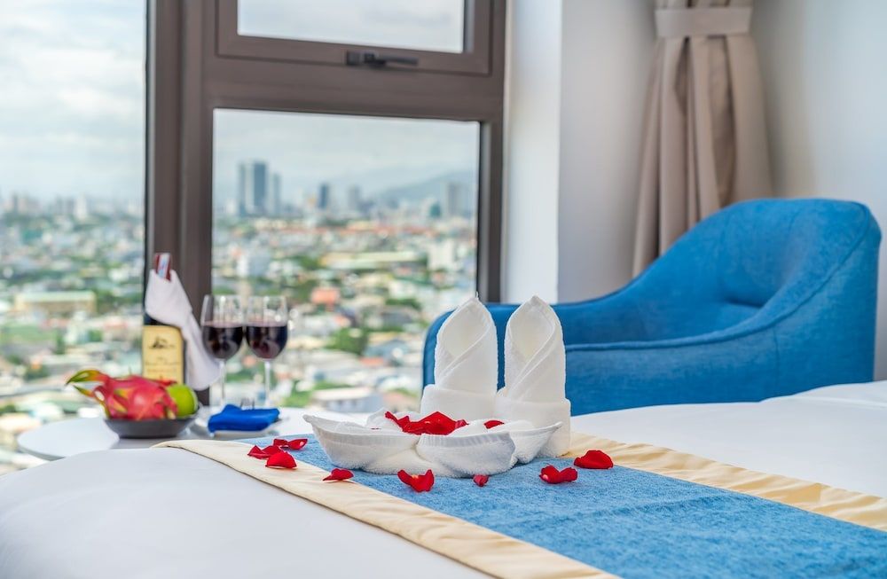 Grand Gold Hotel Deluxe Double or Twin Room, Partial Ocean View 3