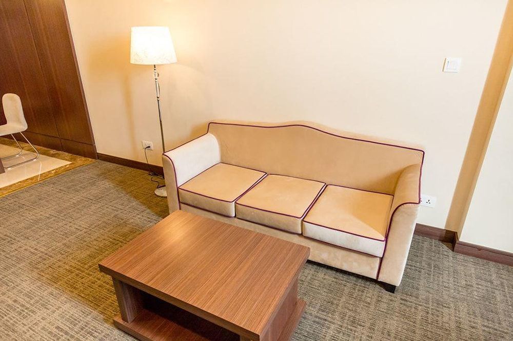Becamex Hotel New City Executive Suite (King) 7