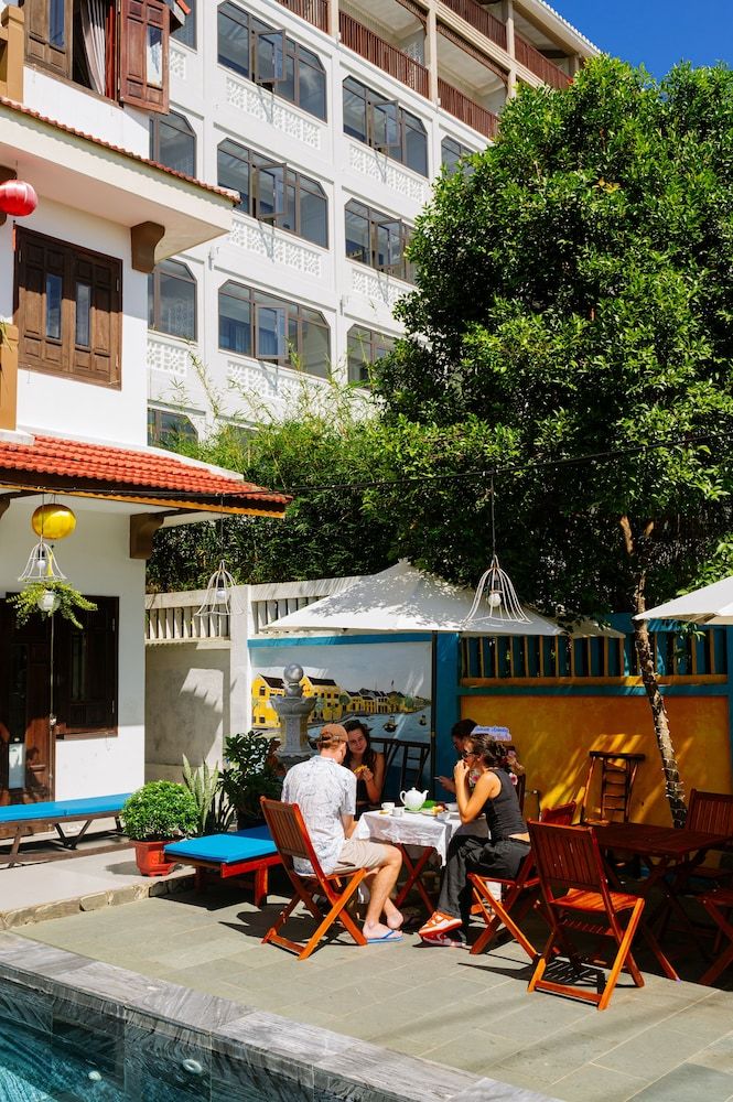 undefined B'Lan Riverside Villa 4