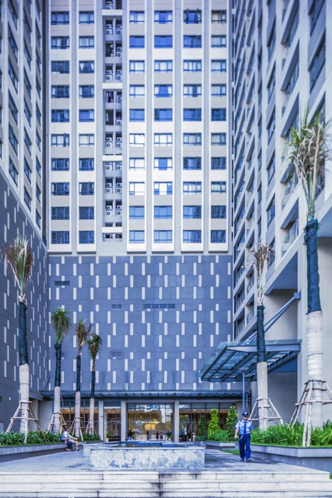 undefined 3BRs Luxury Apartment Cityview 4