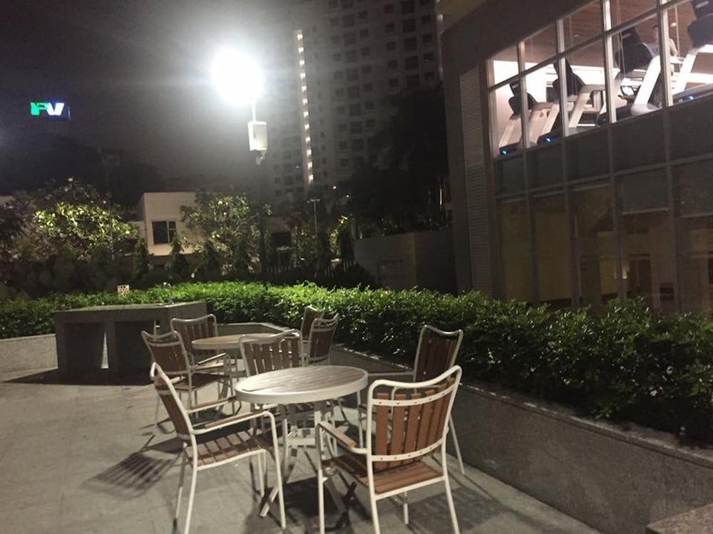 undefined Jennifer Apartment Luxury 2BR SW Pool 9