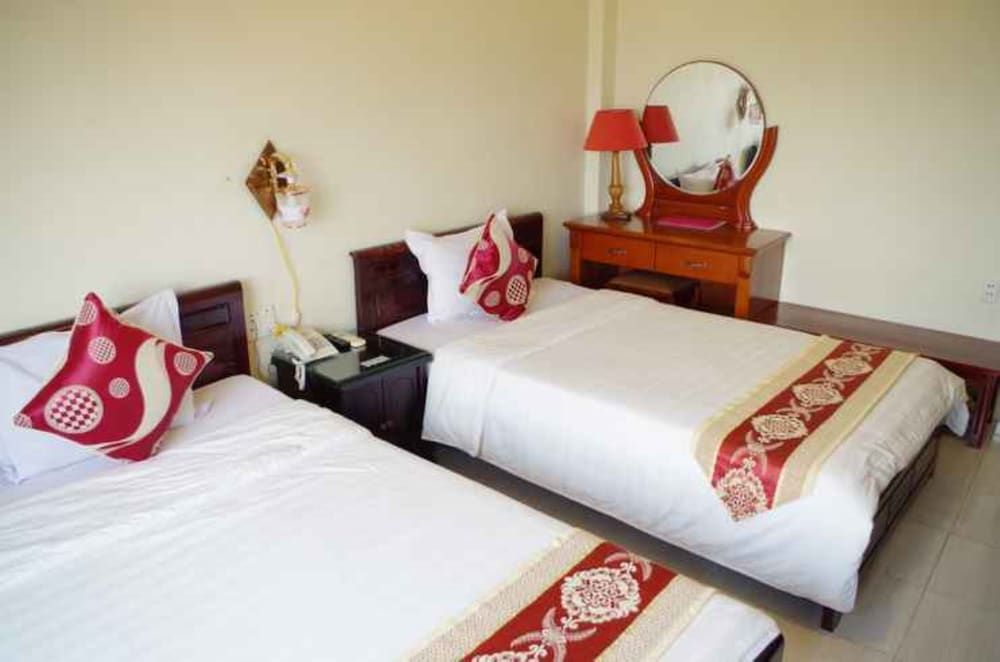 Ban Mai Hotel Quang Binh Twin Room 4