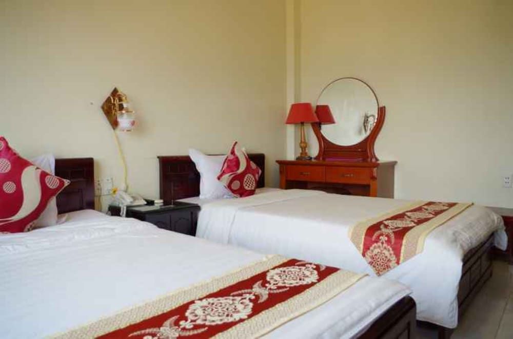 Ban Mai Hotel Quang Binh Twin Room 6