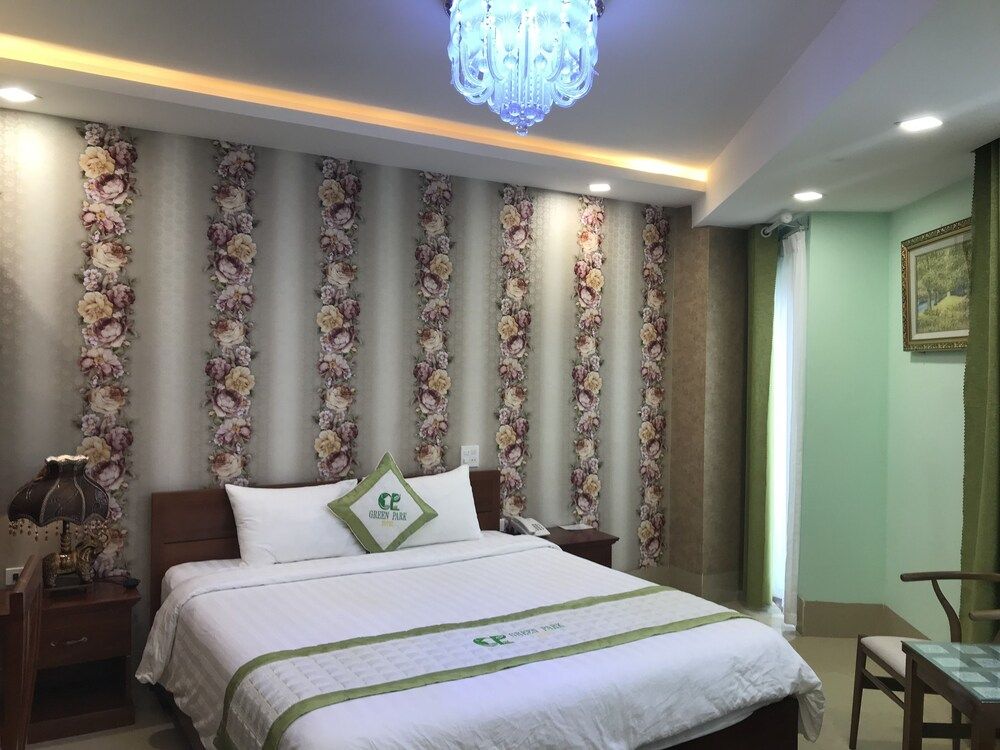 Luxury Double Room, 1 King Bed, Park View