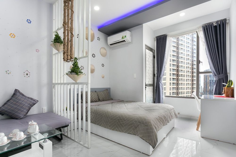 Comfort Studio Suite, 1 Queen Bed, Pool Access, City View