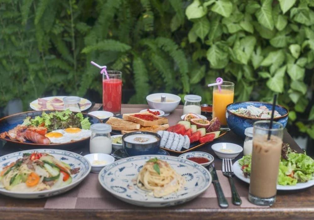 Alibaba Hotel Studio Suite 12