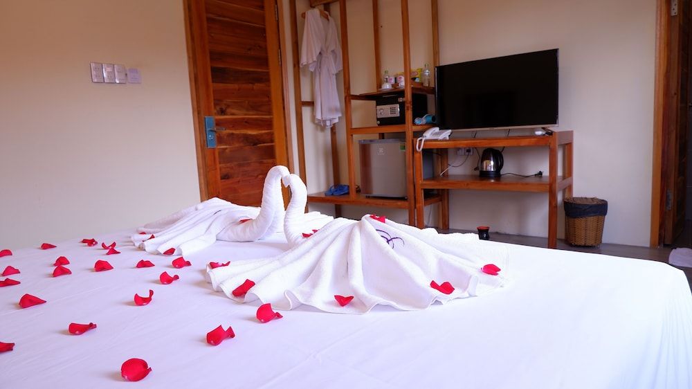 Bauhinia Resort Phu Quoc Superior Double Room, 1 King Bed, Garden View 8