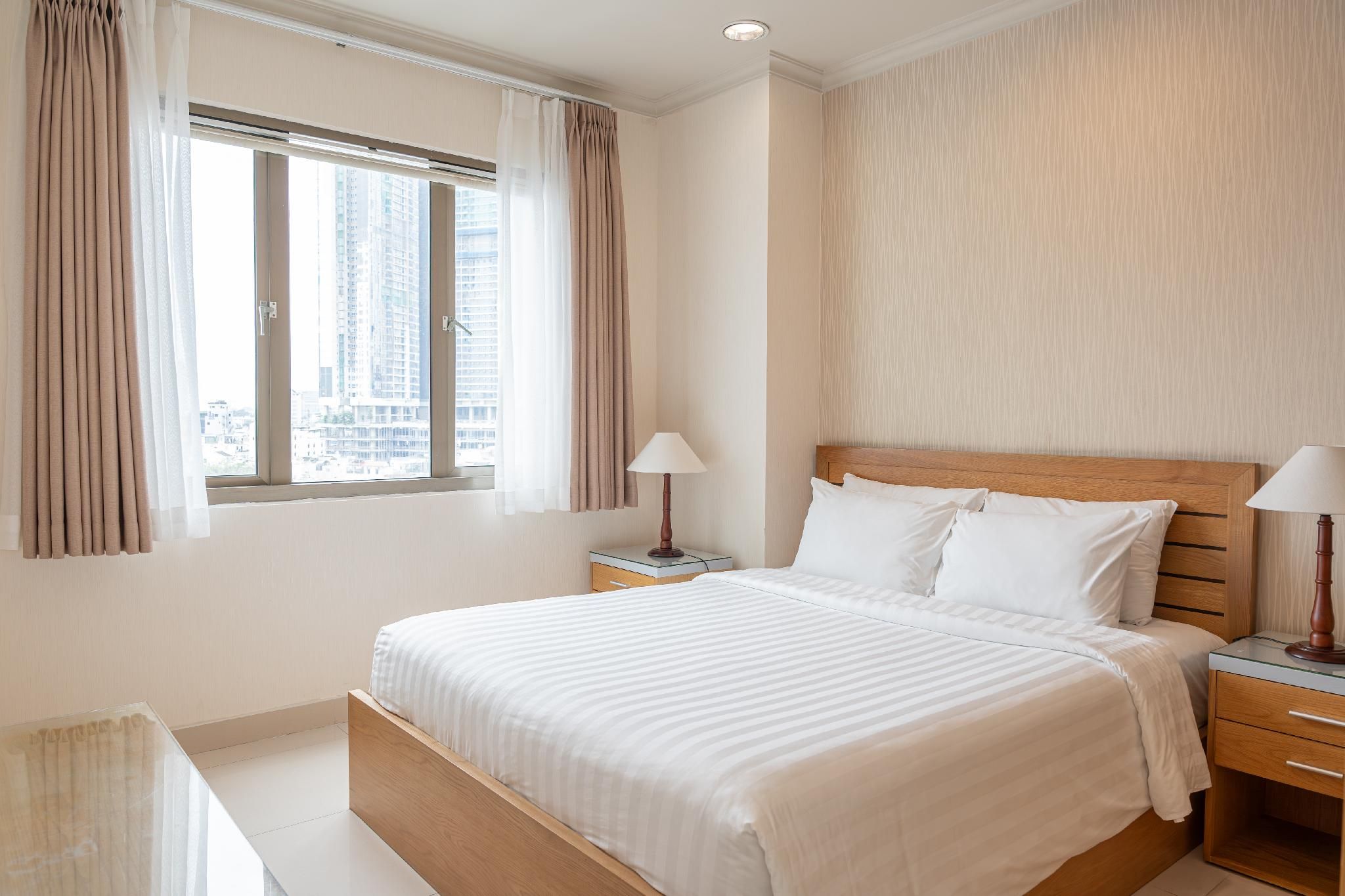 undefined Mayfair Suites 2