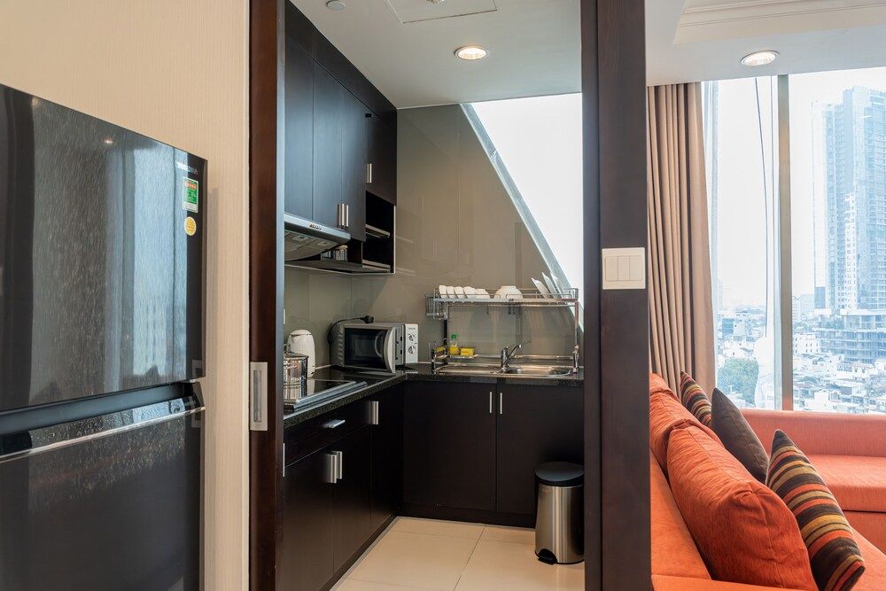 undefined Mayfair Suites 7