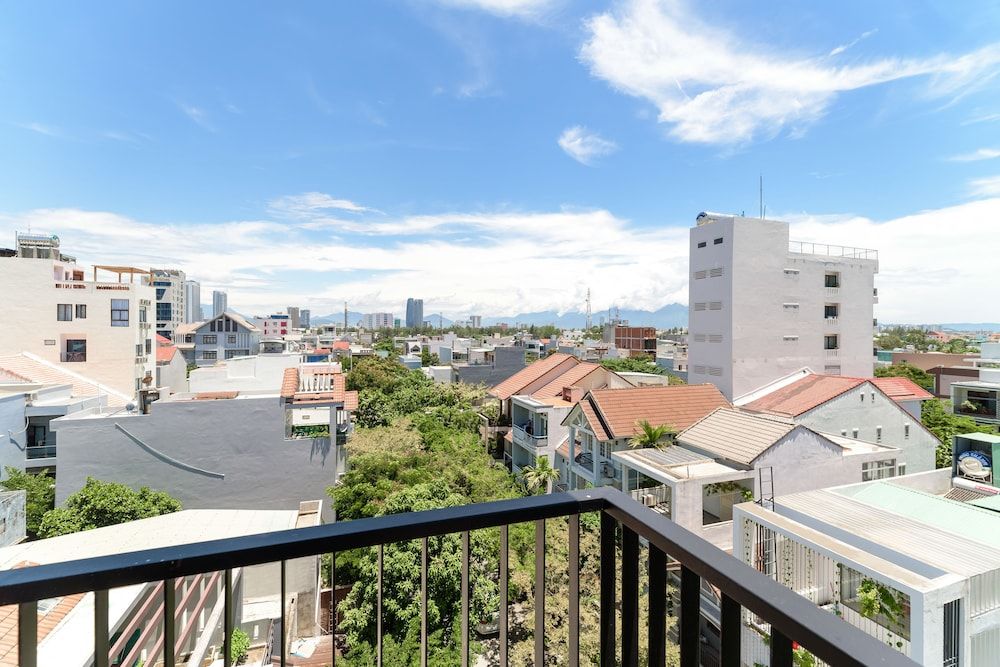 Pedersen Hostel Economy Room, Multiple Beds, Balcony, Beach View 8