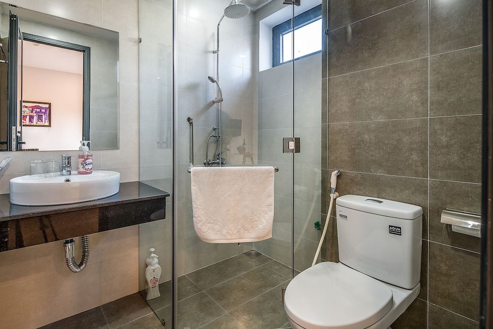 Pedersen Hostel Comfort Double Room, 1 Queen Bed, Ensuite, City View 27