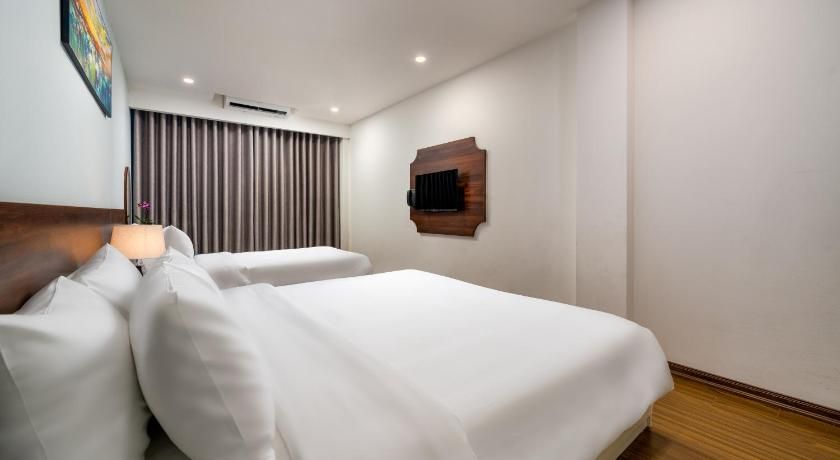 undefined Astoria Hanoi Hotel & Travel 6