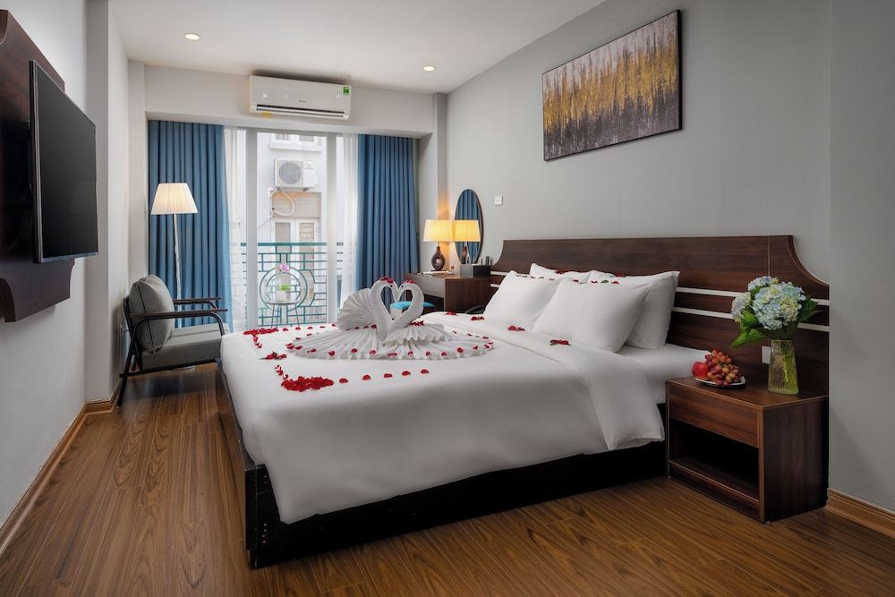 undefined Astoria Hanoi Hotel & Travel