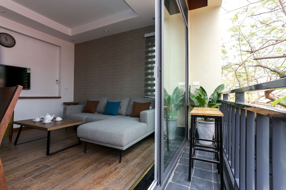 undefined NYT Home Tay Ho 9