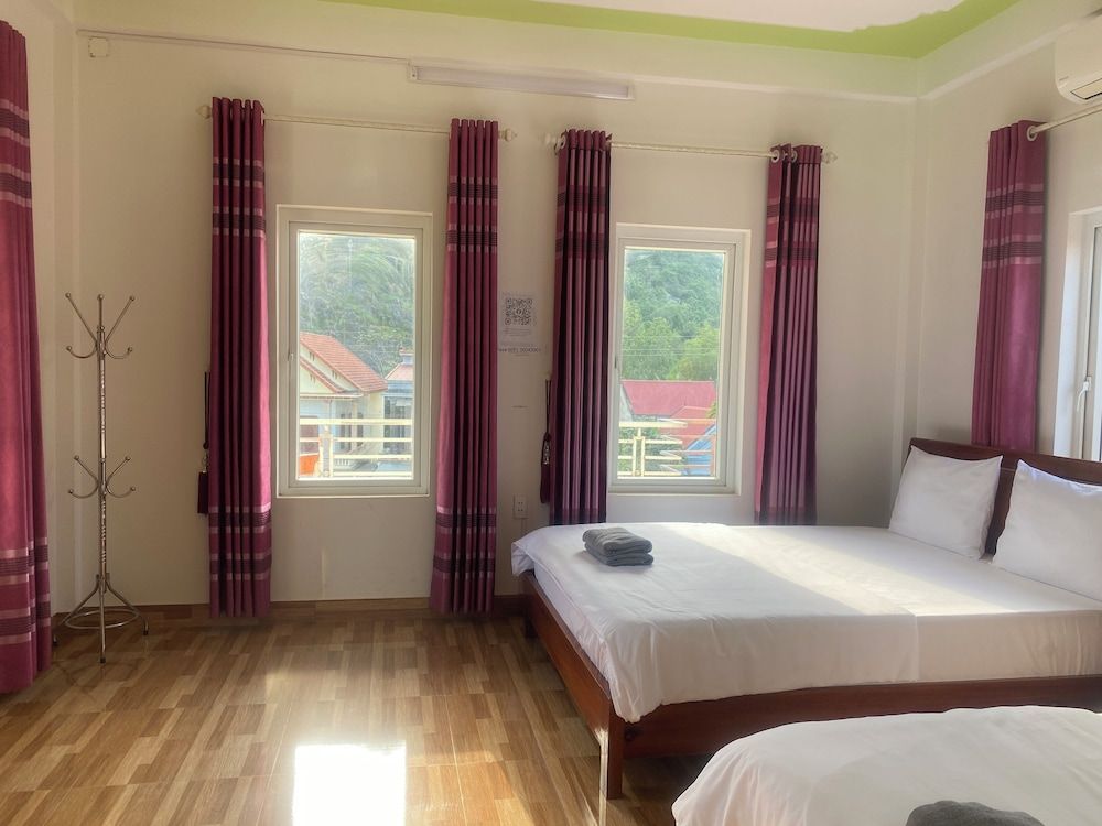 Family Quadruple Room, Non Smoking, Mountainside