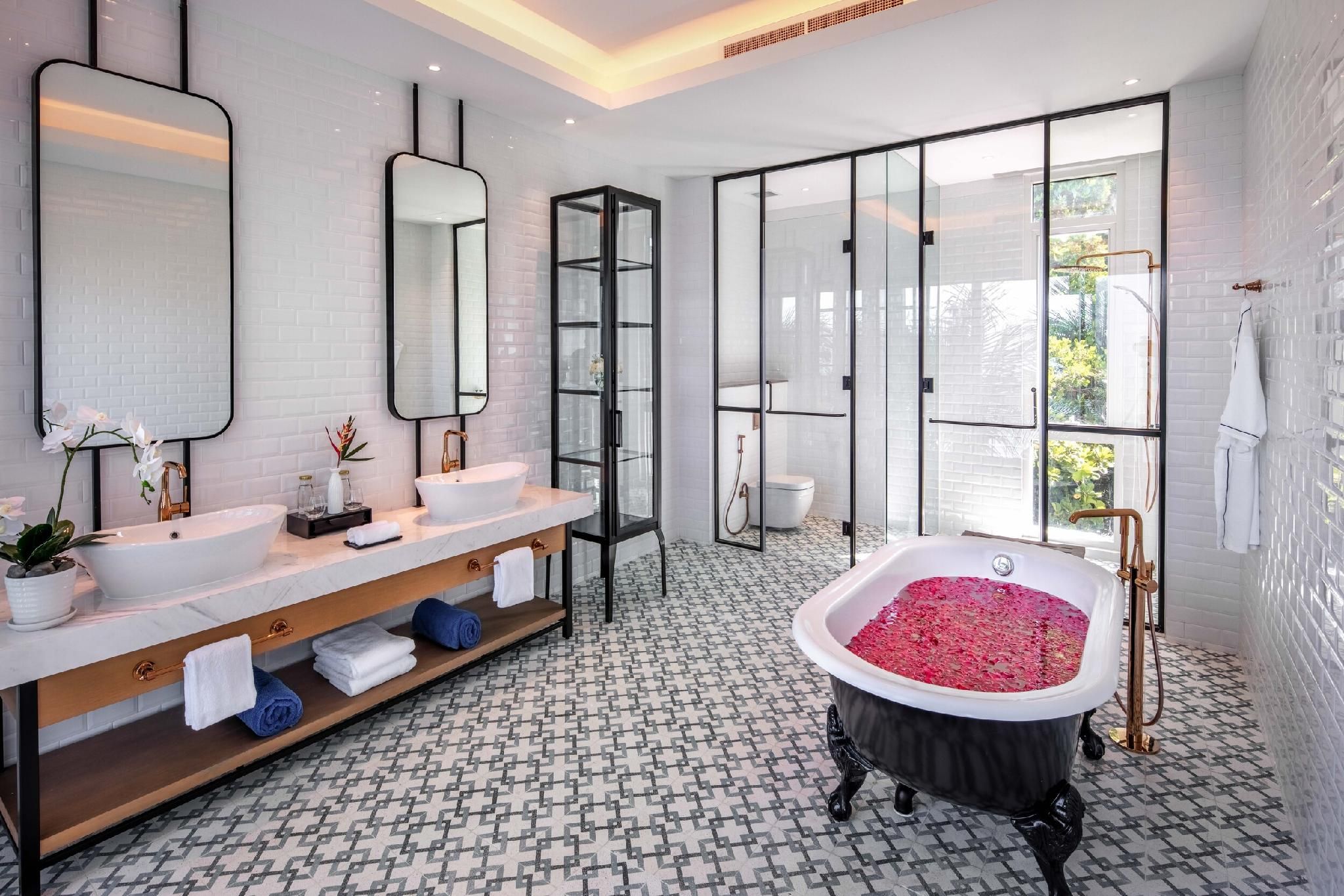 5 Bedroom Water Retreat Pool Villa