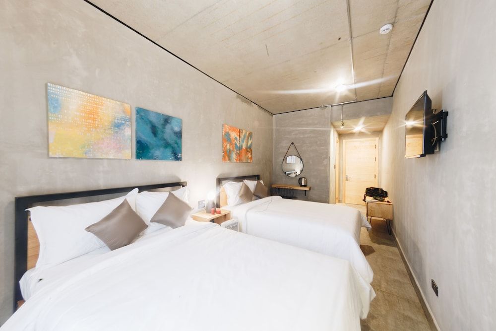 Deluxe Quadruple Room
