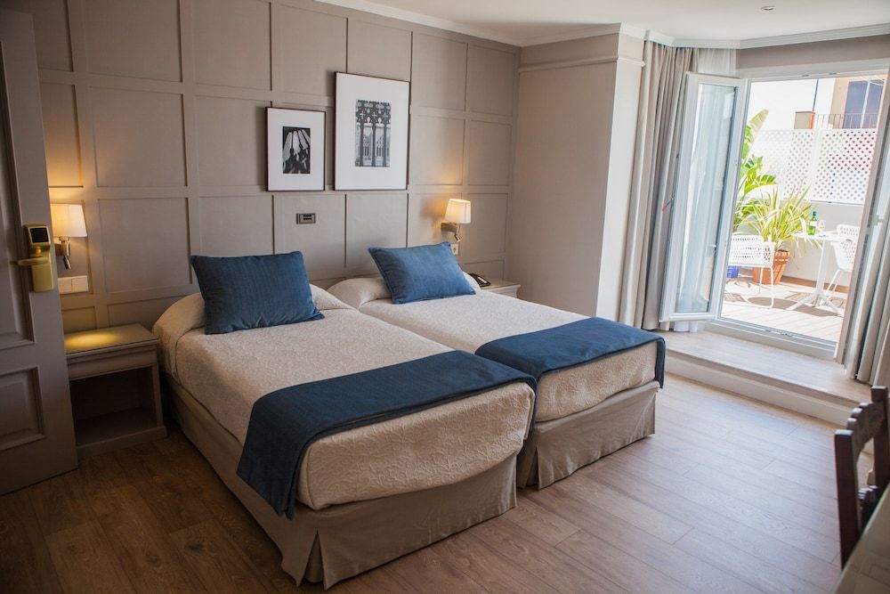 Hotel Doña Blanca Double Room, Terrace 4