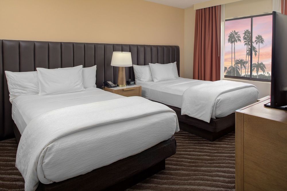Embassy Suites by Hilton Phoenix Scottsdale Suite, 2 Double Beds, Accessible, Bathtub