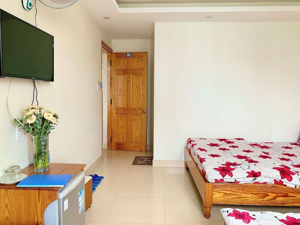 undefined Hoang Nguyen Hotel 8