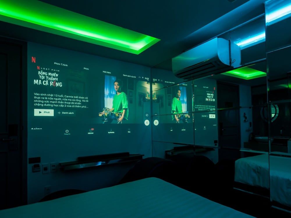 Cupid Hotel Deluxe Room, Jetted Tub 13