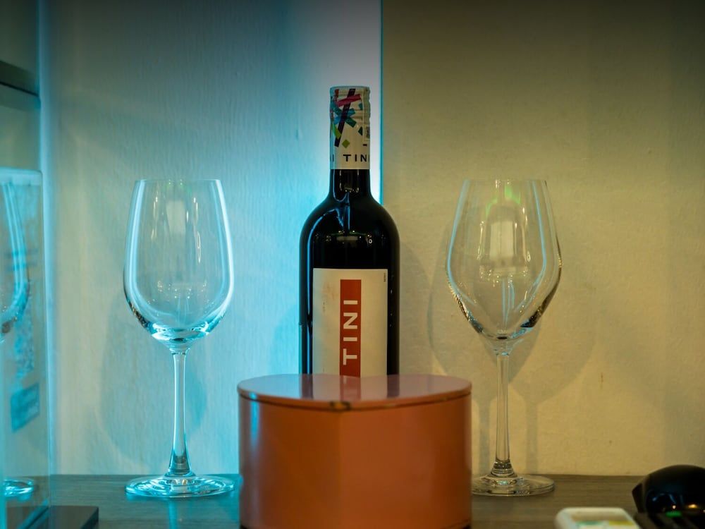 undefined Cupid Hotel 5