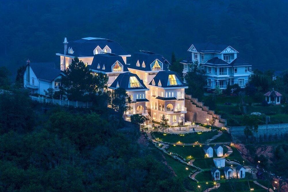 undefined Dalat De Charme Village