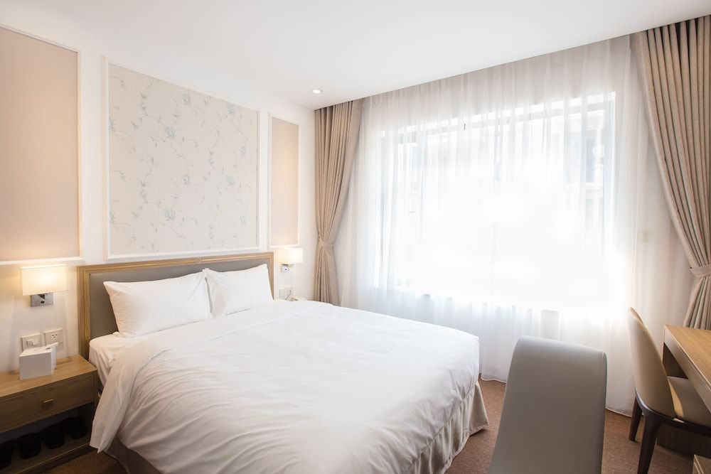 Vyhouse Hanoi Hotel Deluxe Double Room, 1 Double Bed 2