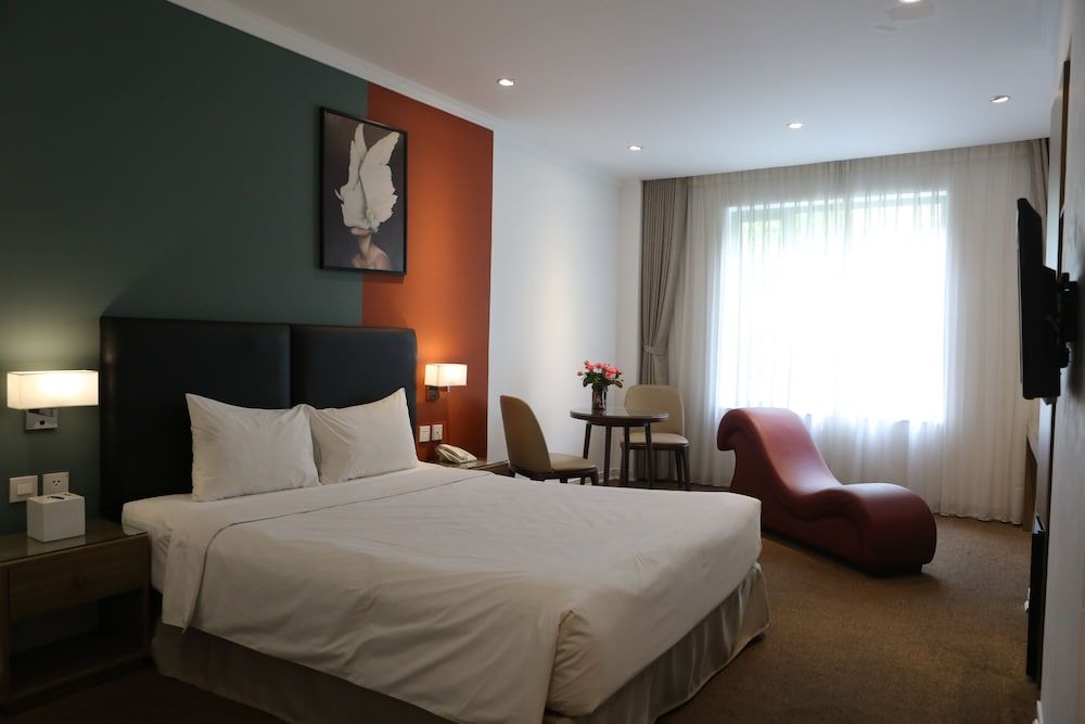 Vyhouse Hanoi Hotel Deluxe Double Room, 1 Double Bed 6