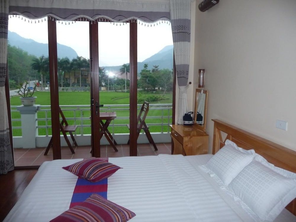 Mai Chau Valley View Hotel Deluxe Double Room 4