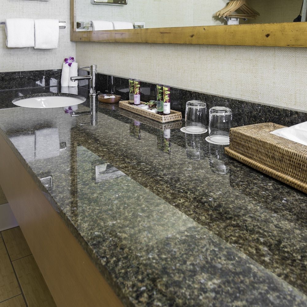 Waikiki Resort Hotel City Room, City View 7