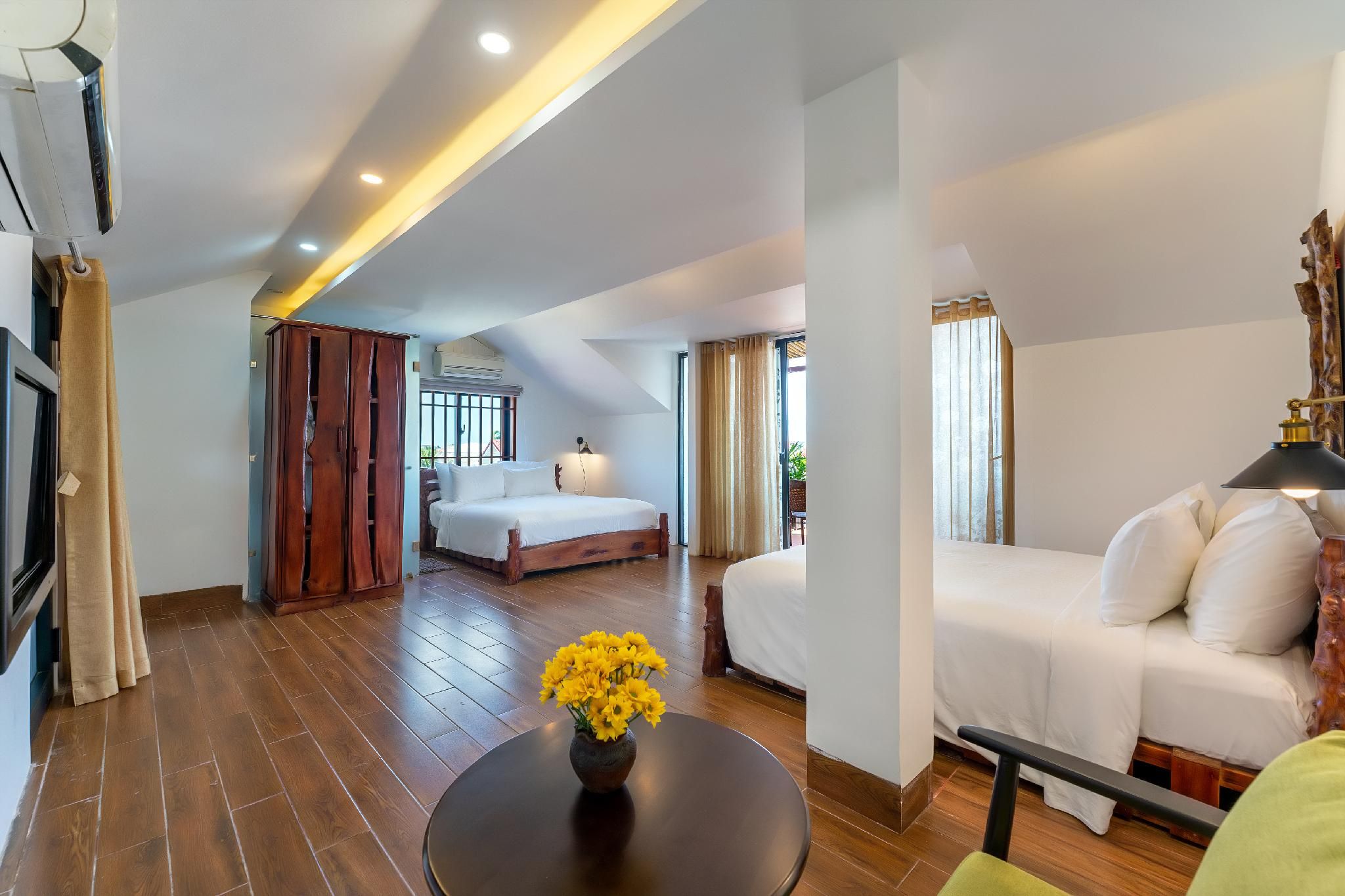 Luxury Family Suite