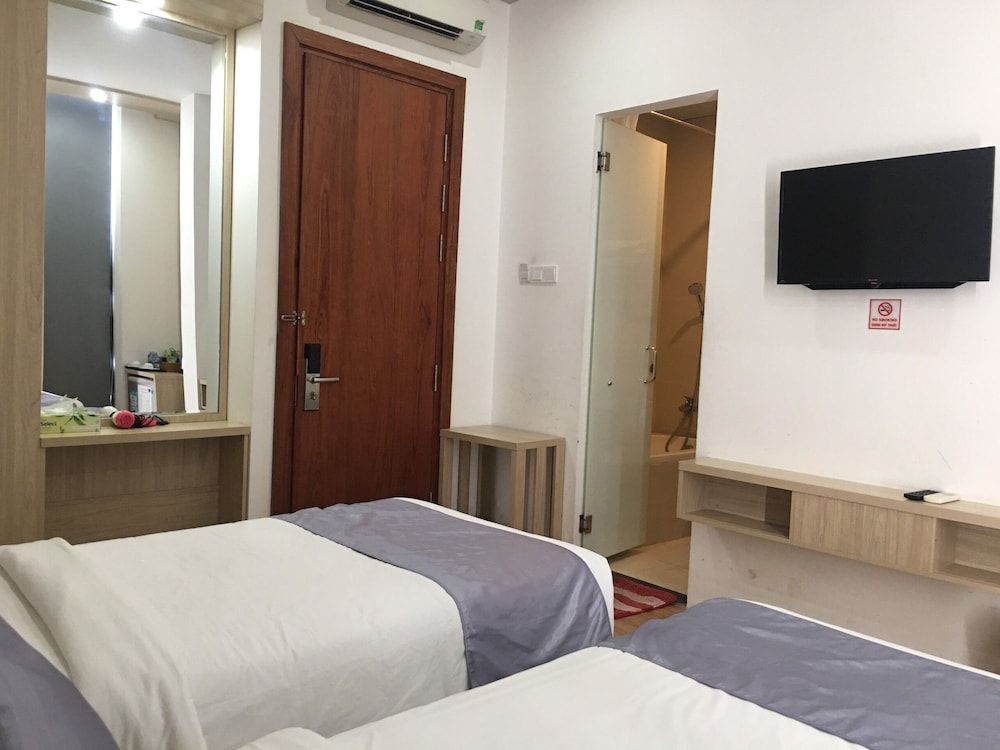 Superior Room, 2 Twin Beds, Non Smoking, City View