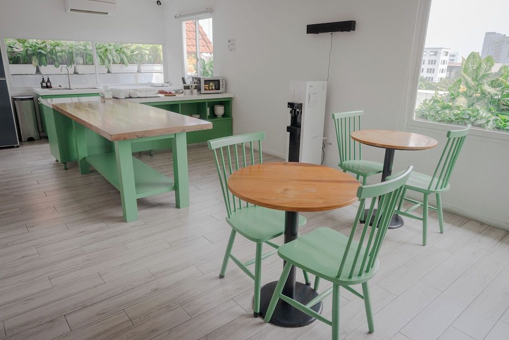 undefined COMMON INN Thao Dien 9