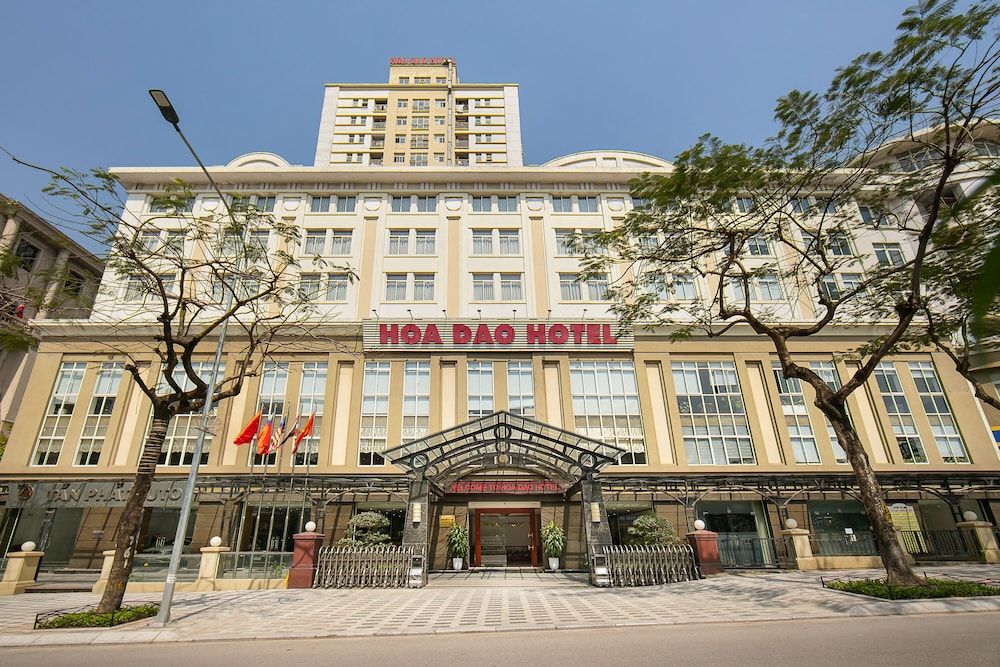 undefined A25 Hotel - 705 Lac Long Quan 7