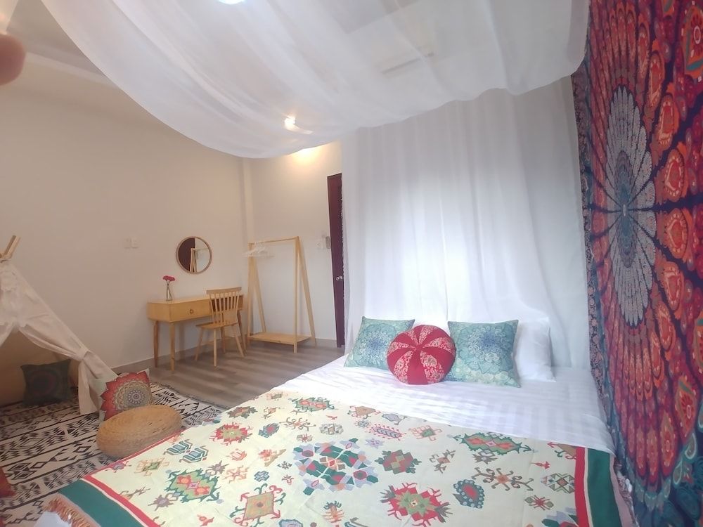 undefined Four of a Kind Hostel 8