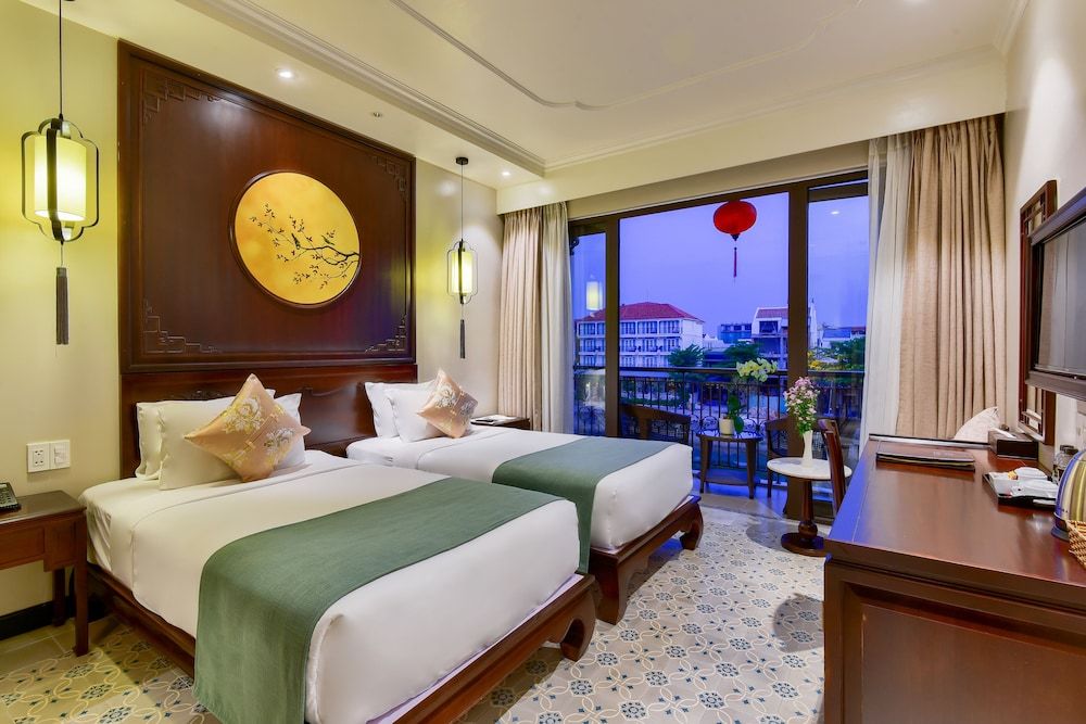 Super Deluxe Twin, Balcony, River View