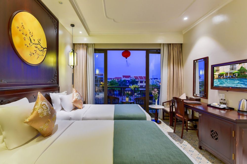 Super Deluxe Twin, Balcony, River View