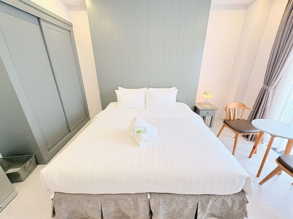 Fide Hotel Superior Double Room, 1 King Bed, City View 11