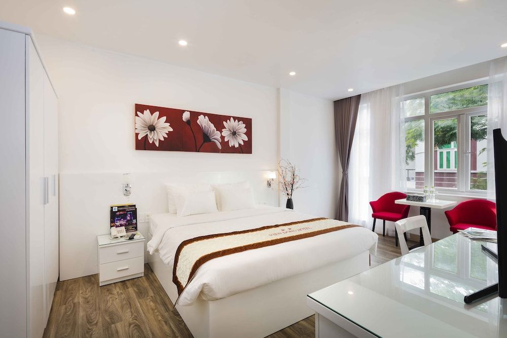 undefined Vien Dong Hotel 7 Phu My Hung 10