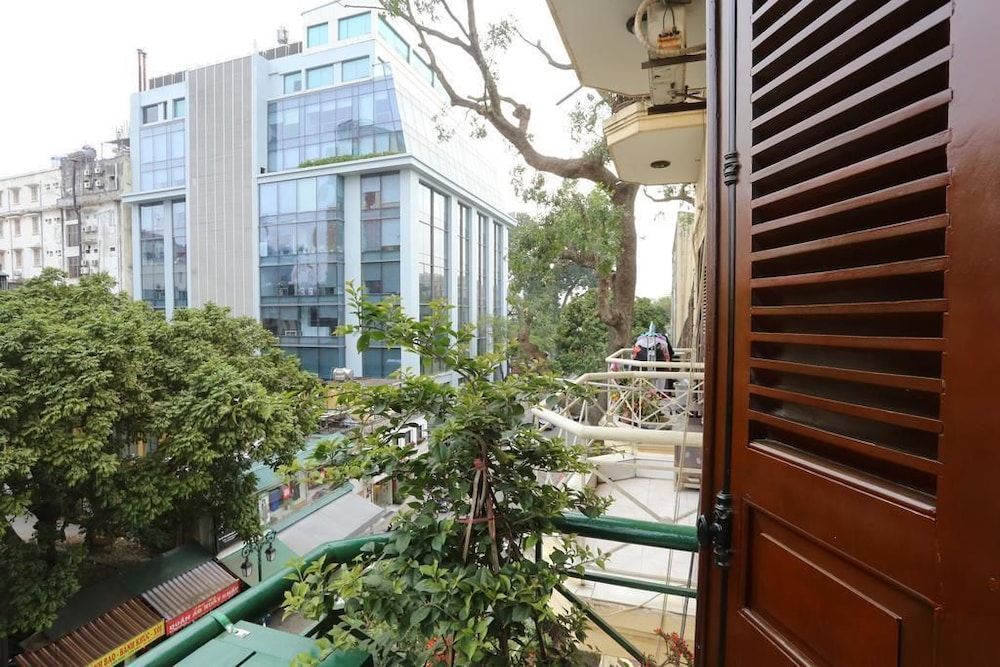 undefined Tuti Lakeside Homestay 2