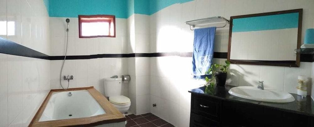 Chat Inn Homestay Triple Room 3