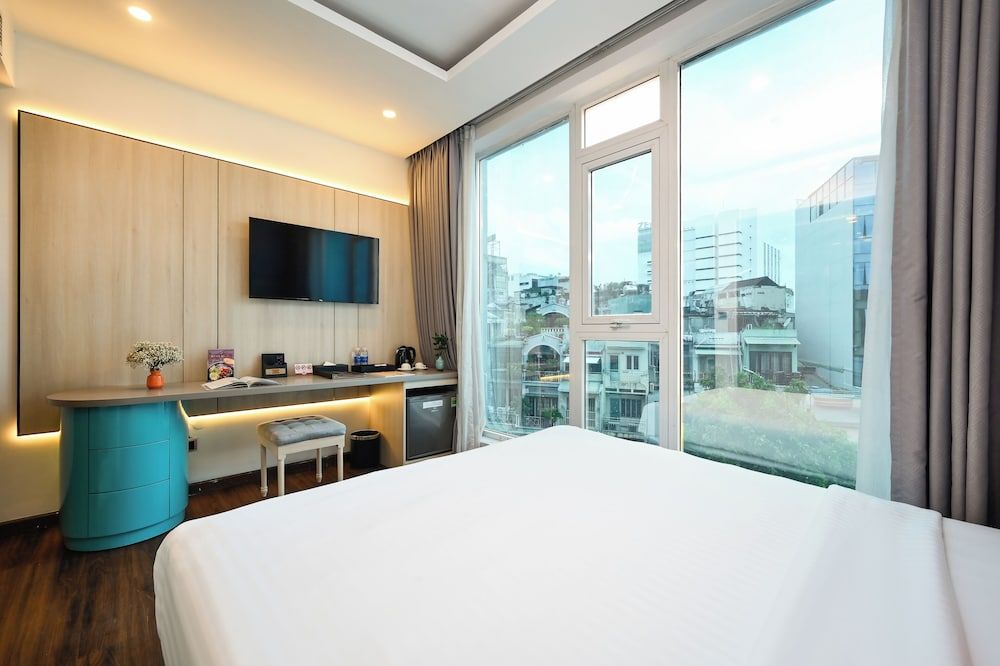 Premium Deluxe Double City View