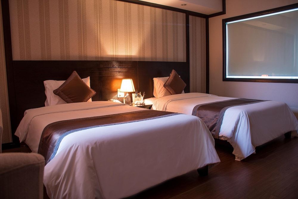 undefined Top Hotel 2