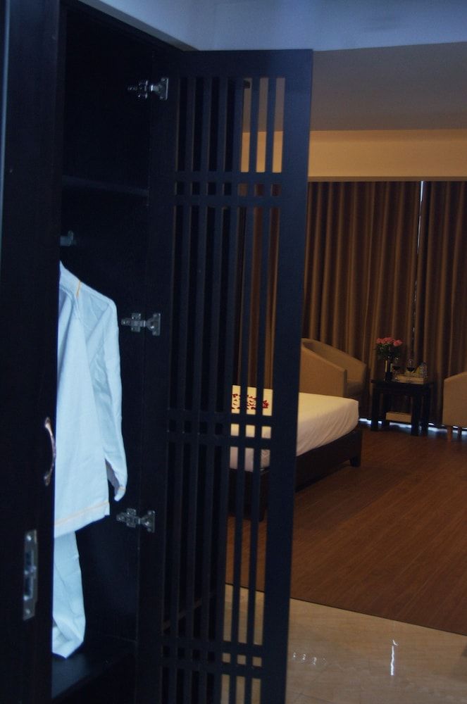 undefined Top Hotel 4