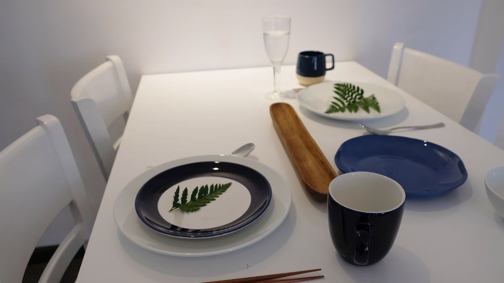 undefined White Home 5