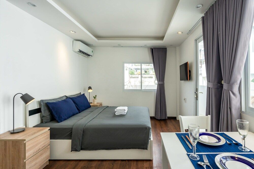 White Home Standard Studio, 1 Queen Bed 12