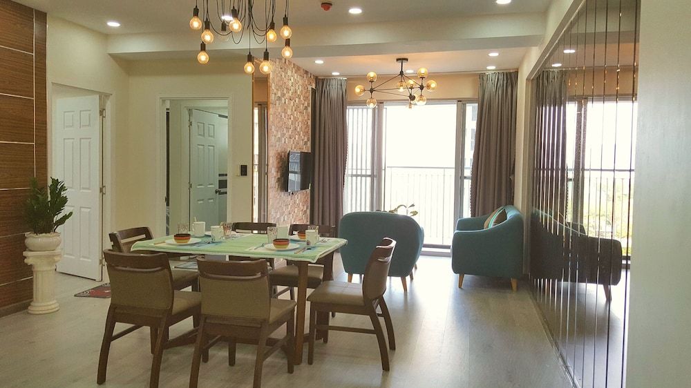 undefined Scenic Valley Luxury 2BR SW Pool 07th 7