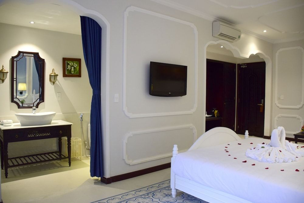 undefined Hoi An Rosemary Boutique Hotel & Spa 2