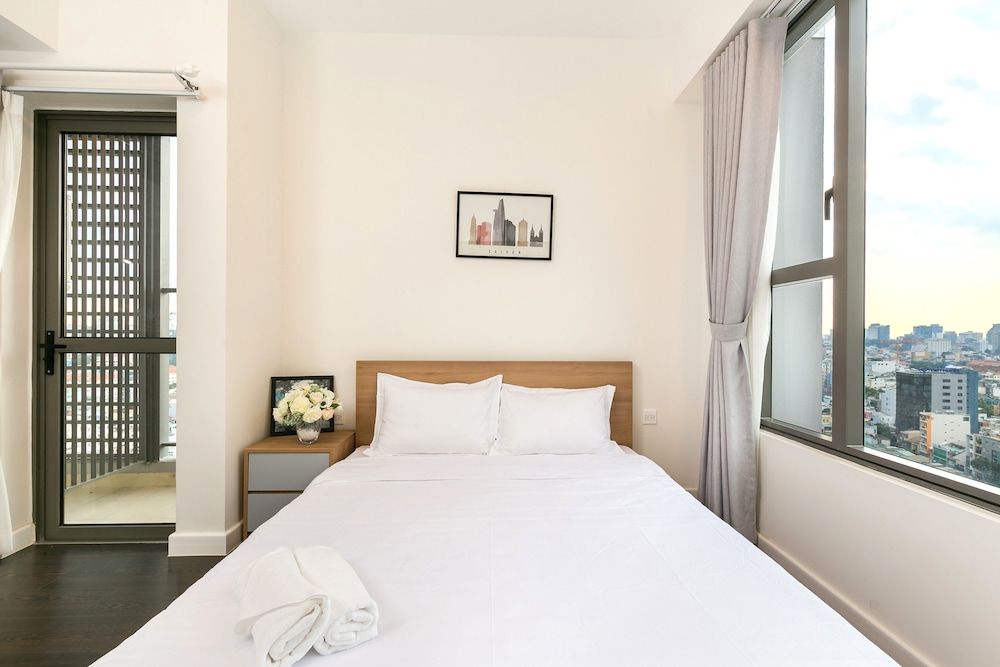 Deluxe Apartment, 3 Bedrooms, Pool Access, River View